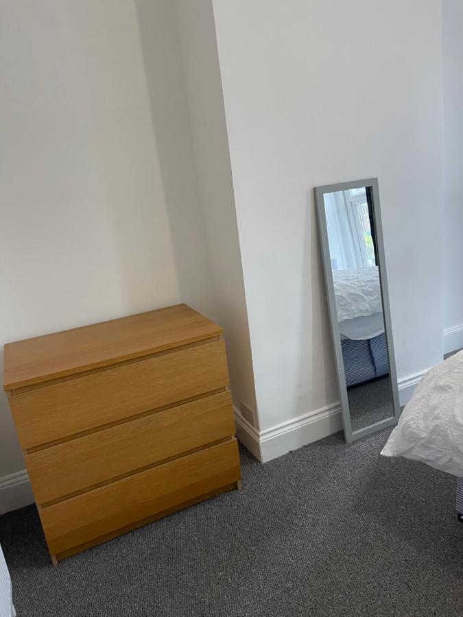 Lovely Room In Bristol 5 المظهر الخارجي الصورة